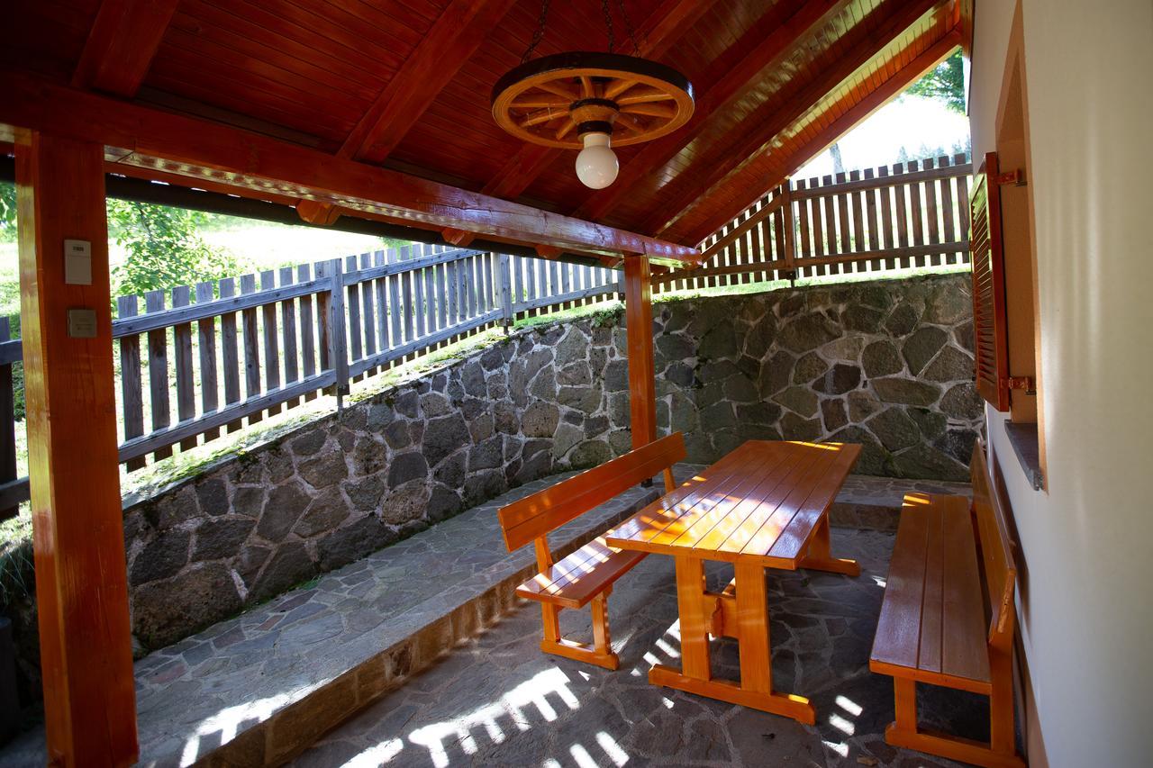 Farmstay&Glamping Visocnik Ljubno Eksteriør billede